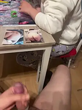 Teeny-Slut18 online show from 06/04/26, 06:58