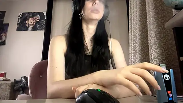 Snapshot of AnGallo chatting on 11/02/25, 10:01 AnGallo online show from 11/02/25, 10:01