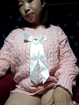 julybe online show from 12/15/25, 02:54
