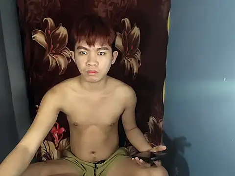 Snapshot of newcummersxx chatting on 07/17/26, 02:56 newcummersxx online show from 07/17/26, 02:56