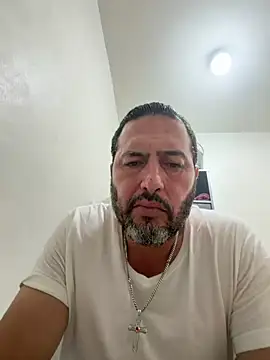 Snapshot of ezrah23 chatting on 03/30/26, 05:19 ezrah23 online show from 03/30/26, 05:19