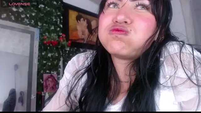 myomii nixx online show from 12/18/25, 12:06