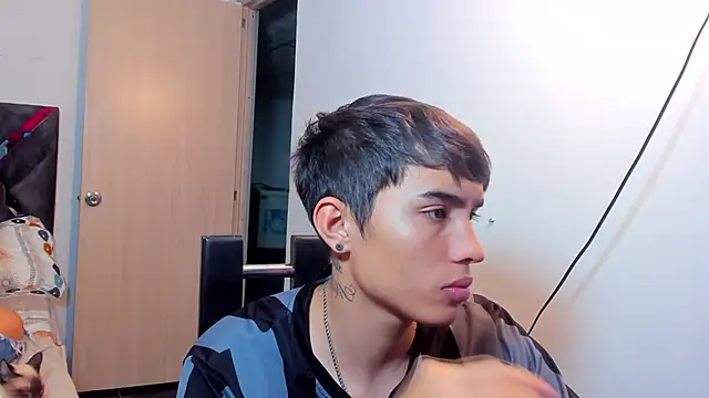 MollyandFher online show from 11/08/25, 02:01