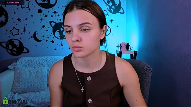 lisa dark  online show from 06/13/26, 07:23