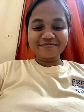 Snapshot of Cuty_Pussy1 chatting on 10/29/25, 05:36 Cuty Pussy1 online show from 10/29/25, 05:36