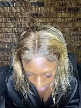 Snapshot of SP1CY_MOMMY chatting on 12/14/25, 02:00 SP1CY MOMMY online show from 12/14/25, 02:00