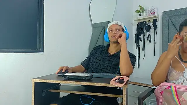 DamianandEva online show from 06/02/26, 12:51
