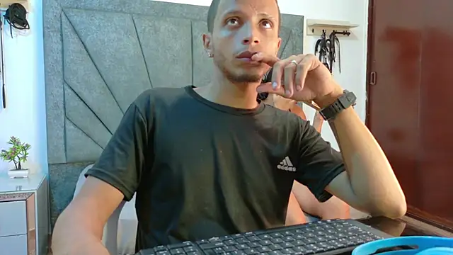 DamianandEva online show from 06/16/26, 01:25