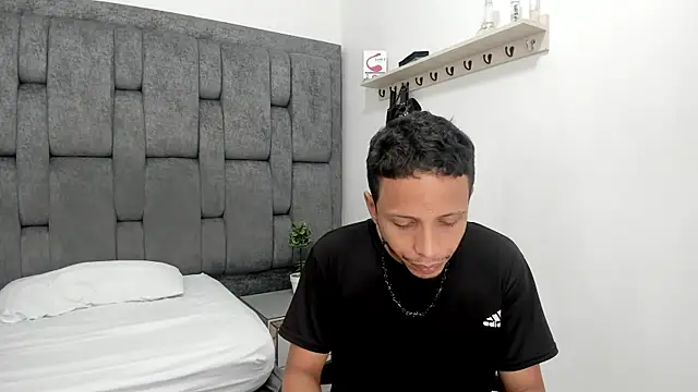 DamianandEva online show from 07/28/26, 12:48