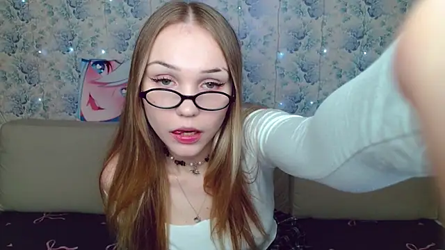 Snapshot of phreshgirlswag chatting on 11/07/25, 12:43 phreshgirlswag online show from 11/07/25, 12:43