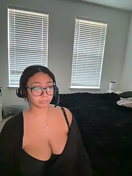 minha baby online show from 11/16/25, 03:39