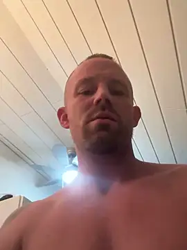 Snapshot of superbertok chatting on 11/25/25, 06:02 superbertok online show from 11/25/25, 06:02