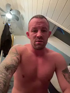 Snapshot of superbertok chatting on 12/18/25, 05:35 superbertok online show from 12/18/25, 05:35