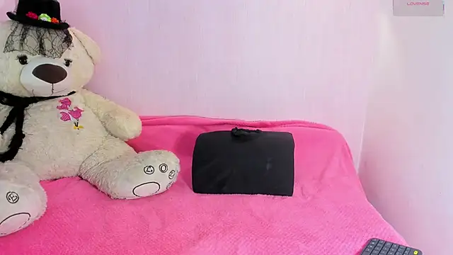 Little arii online show from 11/15/25, 07:10