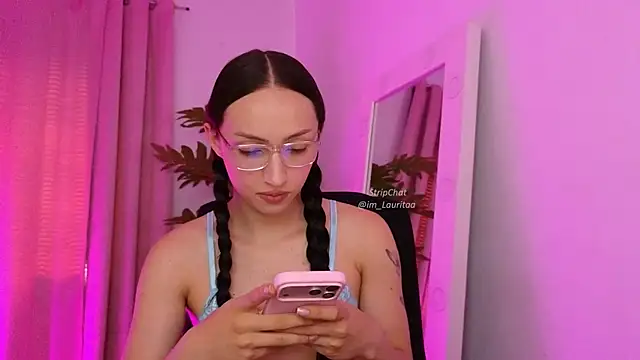 Snapshot of BabyLauritaa chatting on 04/17/26, 07:50 BabyLauritaa online show from 04/17/26, 07:50