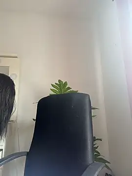 BabyLauritaa online show from 07/04/26, 07:31