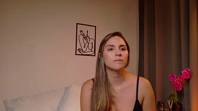 Snapshot of VictoriaNova_ chatting on 05/26/26, 10:28 VictoriaNova online show from 05/26/26, 10:28