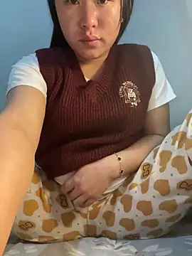 Snapshot of lylyyou chatting on 12/03/25, 11:36 lylyyou online show from 12/03/25, 11:36