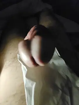 Snapshot of cum_daily1 chatting on 06/24/26, 04:22 cum daily1 online show from 06/24/26, 04:22