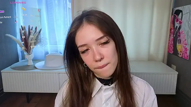 tinyanie online show from 06/03/26, 03:17