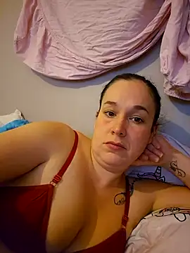 Snapshot of Girlysensuelle chatting on 11/30/25, 09:13 Girlysensuelle online show from 11/30/25, 09:13