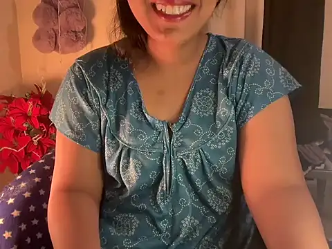 Snapshot of Shilpa_7 chatting on 01/16/26, 06:12 Shilpa 7 online show from 01/16/26, 06:12