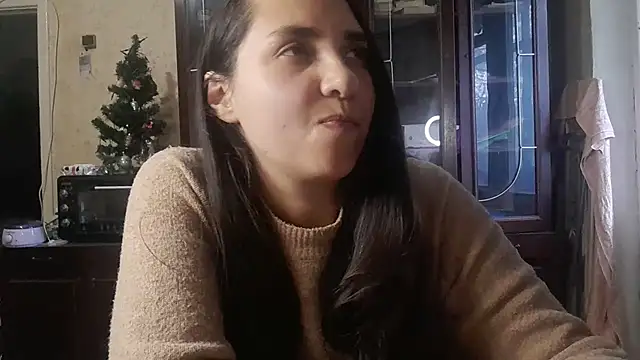 Snapshot of VoulezVous_Angel chatting on 12/14/25, 10:31 VoulezVous Angel online show from 12/14/25, 10:31