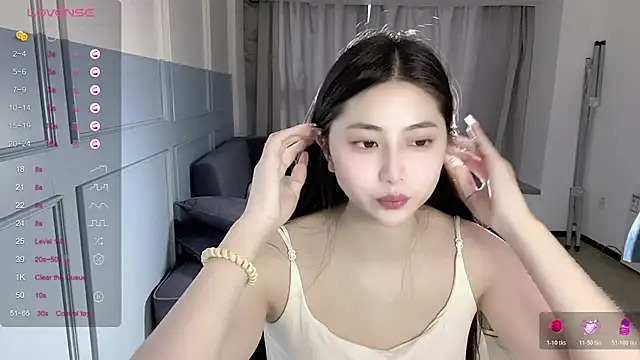Snapshot of paopao-1314 chatting on 11/18/25, 12:05 paopao-1314 online show from 11/18/25, 12:05