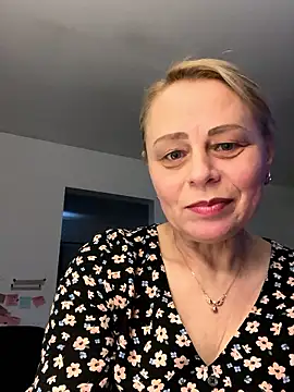 Snapshot of ToriLove777 chatting on 12/15/25, 07:18 ToriLove777 online show from 12/15/25, 07:18