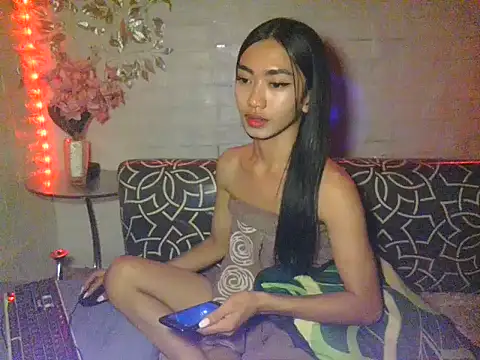 Snapshot of queensilver chatting on 12/03/25, 03:54 queensilver online show from 12/03/25, 03:54