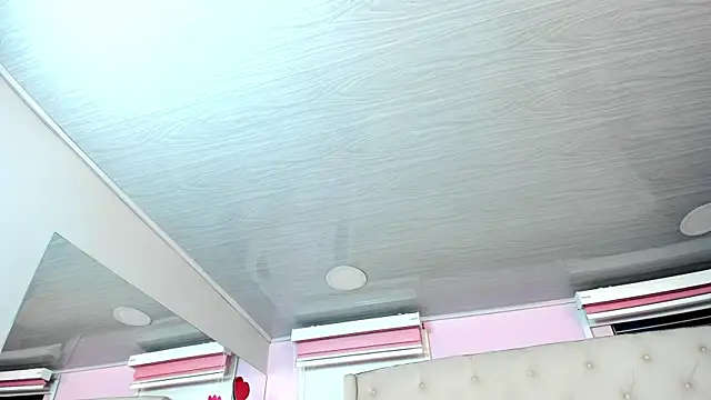 scarlett leblanc  online show from 07/07/26, 11:47