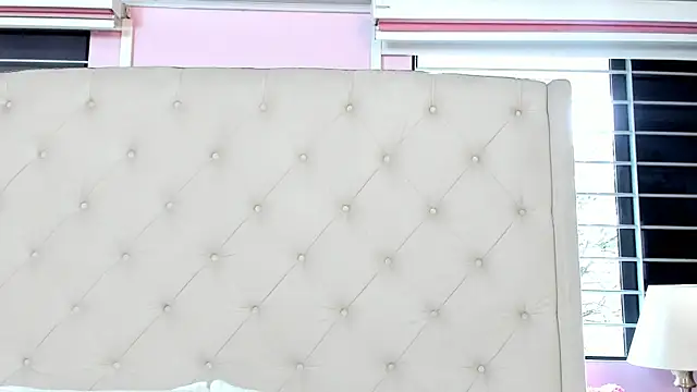 scarlett leblanc  online show from 07/23/26, 11:52
