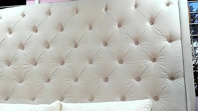 scarlett leblanc  online show from 07/27/26, 11:50