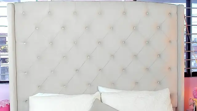 scarlett leblanc  online show from 07/31/26, 12:59