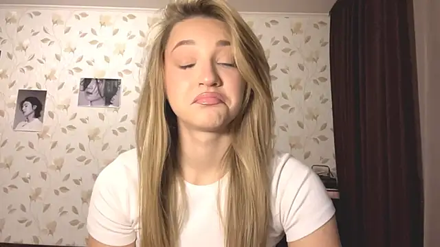 OrethaEredia online show from 10/30/25, 04:30