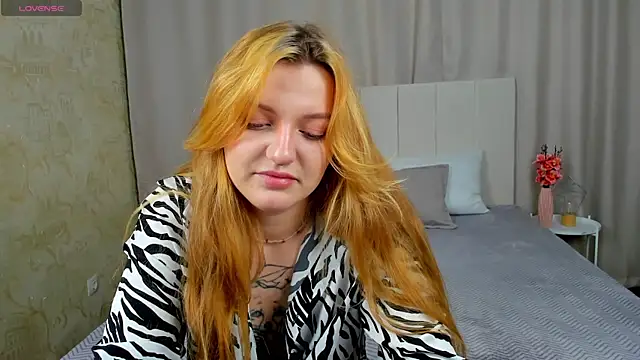 Snapshot of AnnaXPeach chatting on 11/07/25, 12:32 AnnaXPeach online show from 11/07/25, 12:32