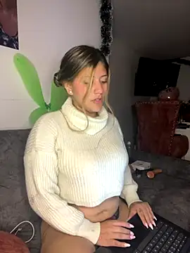 Crystall 15 online show from 12/03/25, 01:13