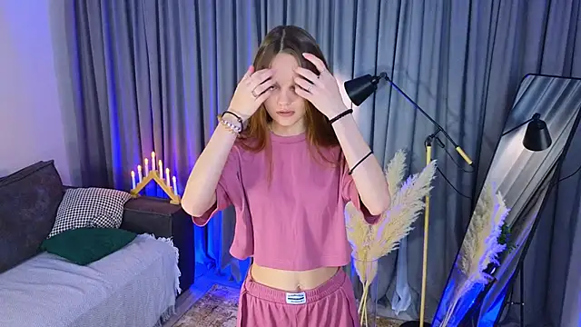 KarlaMagnett online show from 11/19/25, 03:12