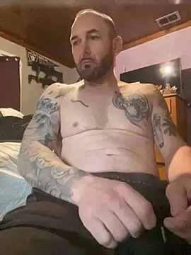 Snapshot of RobsBigD chatting on 12/18/25, 04:35 RobsBigD online show from 12/18/25, 04:35