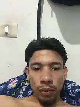 Snapshot of starboy2812 chatting on 12/22/25, 03:25 starboy2812 online show from 12/22/25, 03:25