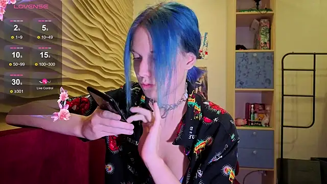 Snapshot of Marci_n chatting on 11/15/25, 06:48 Marci n online show from 11/15/25, 06:48