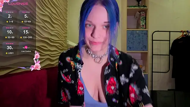 Snapshot of Marci_n chatting on 11/23/25, 07:46 Marci n online show from 11/23/25, 07:46