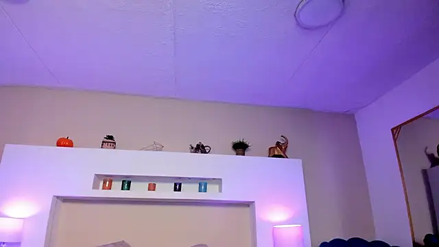 Snapshot of Sophie_Russell_ chatting on 12/04/25, 04:33 Sophie Russell online show from 12/04/25, 04:33