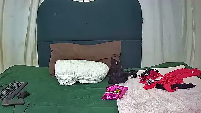 Squirt bitchxxx online show from 11/09/25, 07:12