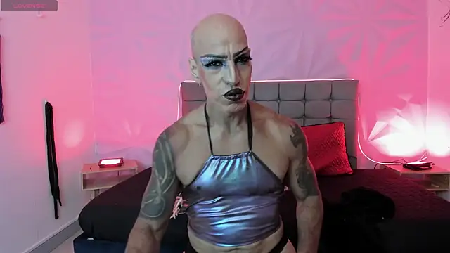 Snapshot of MadameLilith_cg chatting on 12/01/25, 12:32 MadameLilith cg online show from 12/01/25, 12:32