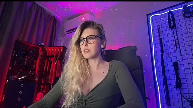 Liya Liss online show from 07/18/26, 11:52
