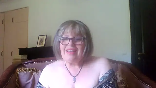 Milaniya606 online show from 07/16/26, 12:33