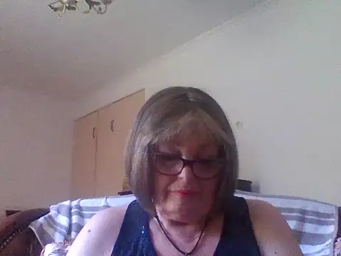 Milaniya606 online show from 07/18/26, 08:18