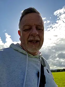 Dennislover007 online show from 05/20/26, 03:18