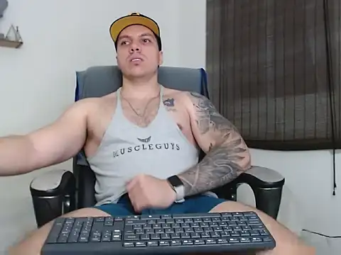 Noah Swagger  online show from 11/29/25, 08:28